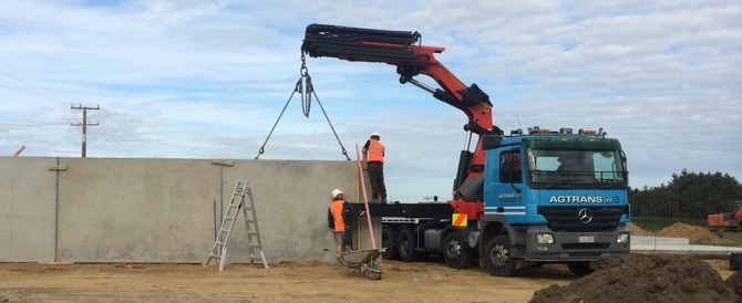 Lifting concrete blocks